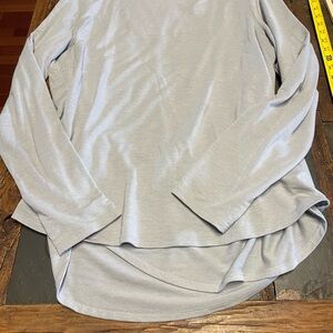 Old Navy Active Light Gray Top